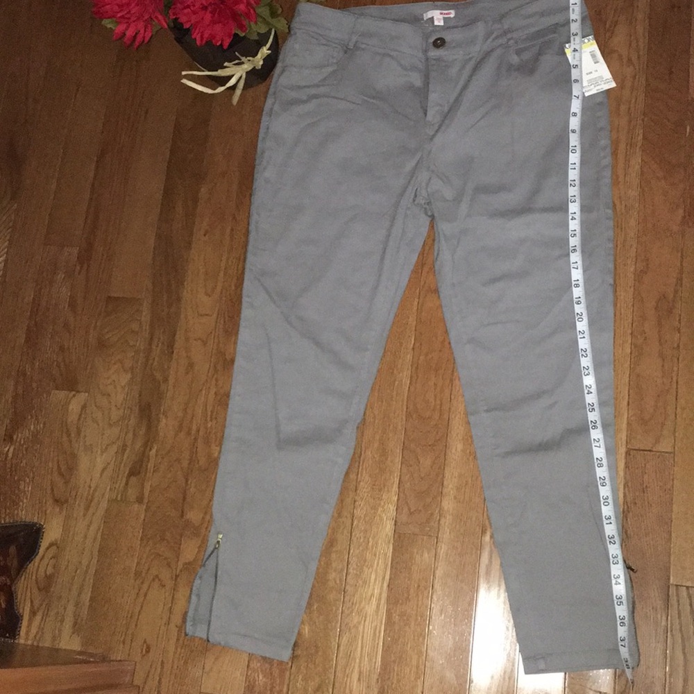 HOST 🌟PICK 👖Bongo ankle jeans 👖 - Picture 4 of 7